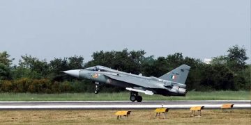 India's fighter jets become flying coffins, another Tejas crashes