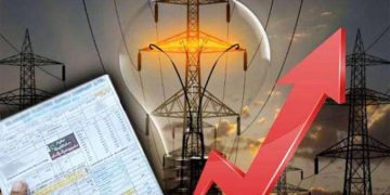 بجلی ٹیرف میں بڑی تبدیلی متوقع، مہنگائی کی نئی لہر اور متوسط طبقہ کے مزید دباؤ میں آنے کا خدشہ