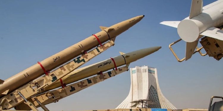 اسرائیل نشانے پر:ایک ہی حملے میں 1000 میزائل داغے جائیں گے؟ایران تیار؟