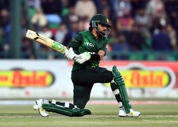 Pakistan wins toss, elects to bat in third T20 against Australia