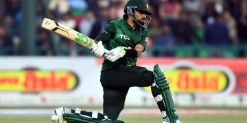 Pakistan wins toss, elects to bat in third T20 against Australia
