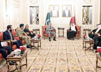 Prime Minister meets with top leadership in Qatar, agrees to increase defense and trade cooperation