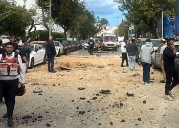 Day 16 of the Iran War US-Israeli attack on Isfahan, major Iranian retaliation