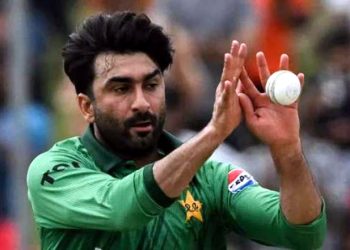 Fast bowler Salman Mirza sends legal notice to TV channel