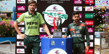First ODI Pakistan continue batting against Bangladesh