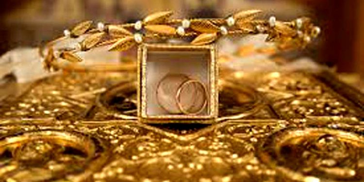 Gold price drops further, what is the new price