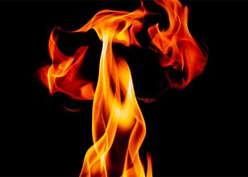 لاہور ،شہری نے بیوی اور 3بچیوں کو آگ لگا دی