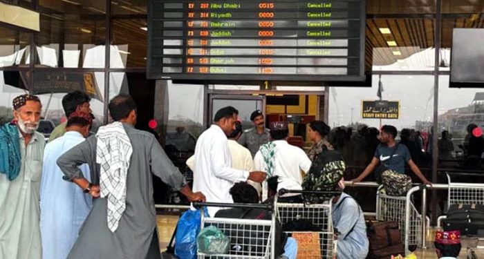 Middle East situation causes trillions of dollars in losses for airlines, 600 Pakistani flights canceled