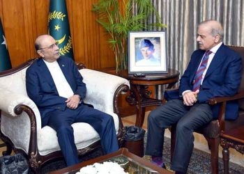 Prime Minister meets President, discusses hosting US-Iran talks