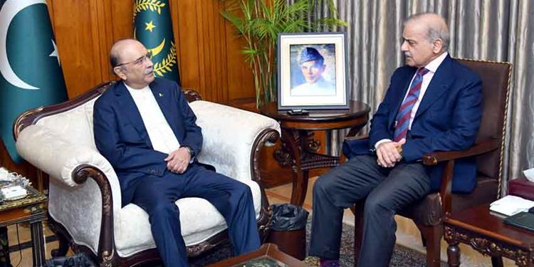 Prime Minister meets President, discusses hosting US-Iran talks