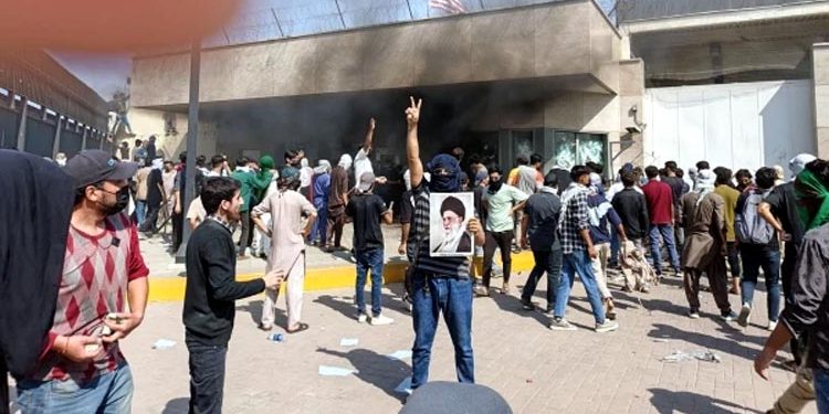 Protesters attempt to enter US Consulate in Karachi, 9 killed in clashes