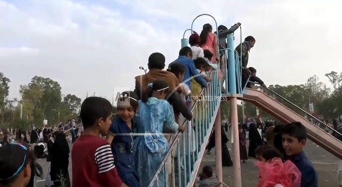 Second day of Eid-ul-Fitr, meetings with relatives, food and rush in parks