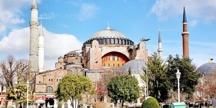 Turkey's charming lifestyle, a beautiful blend of tradition and modernity