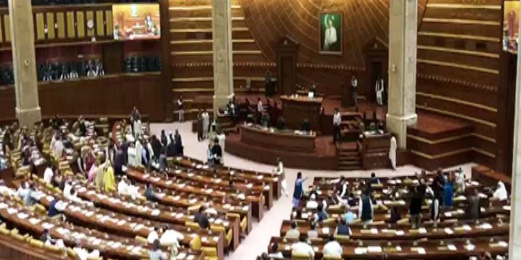 فلم سٹی کا بل پنجاب اسمبلی میں پیش ،اپوزیشن کی مخالفت