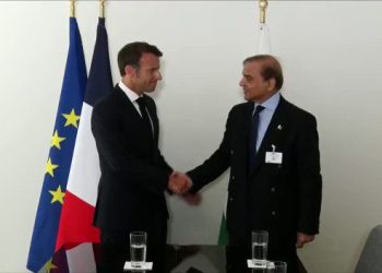 وزیراعظم شہبازشریف سے فرانسیسی صدر کا ٹیلیفونک رابطہ