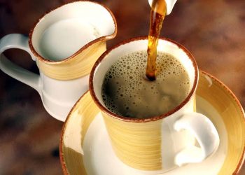 How dangerous is it to drink tea after breakfast