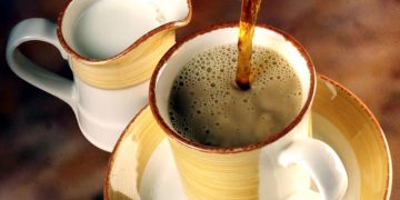 How dangerous is it to drink tea after breakfast