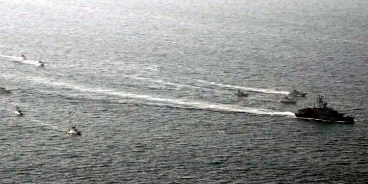 Iran threatens to close Gulf and Red Sea trade routes