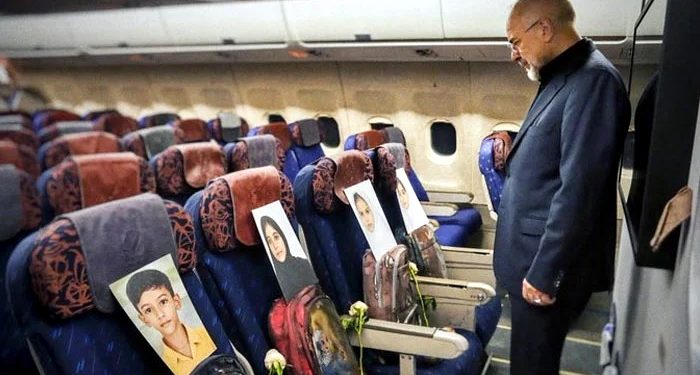 Iranian speaker shares photos of martyred children