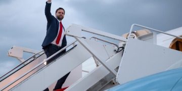 جے ڈی وینس مذاکرات کیلئے اسلام آباد روانہ