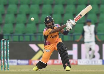 کراچی کنگز کا پشاور زلمی کو 183رنز کا ہدف