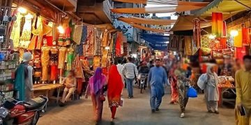 Markets across the country to close at 8pm from tonight