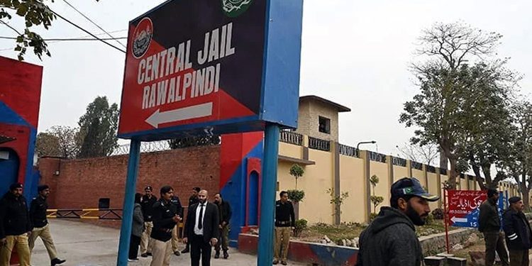 PTI leaders have a heated exchange with police officers near Adiala Jail