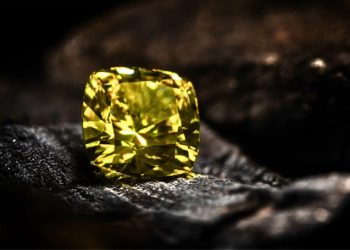 Rare 158-carat yellow diamond discovered buried for 2 billion years