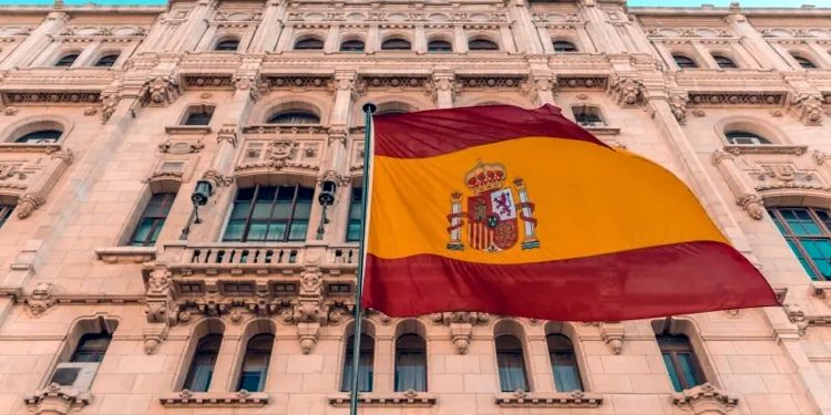 Spain opens its doors to Pakistanis