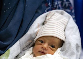 Who will take responsibility for the deaths of 27 mothers and 675 newborns every day