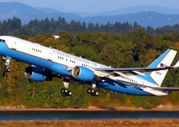 Why is the Boeing C-32A that brought JD Venus so important