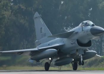 پاک فضائیہ کے بھارتی طیارے گرانے پر چینی جہازوں کی فروخت میں اضافہ