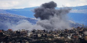 اسرائیلی فوج کی لبنان میں بمباری ،2افراد شہید