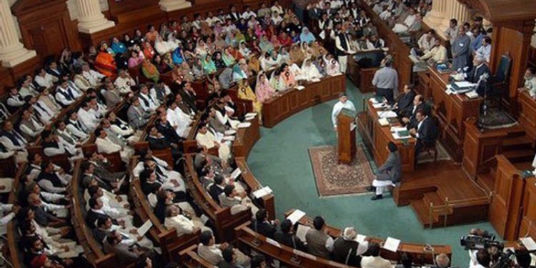 پنجاب اسمبلی ،وزیراعظم،فیلڈمارشل کو خراج تحسین پیش کرنے کی قرارداد منظور