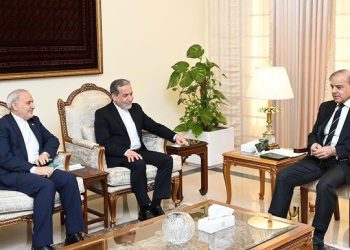 وزیراعظم سے ایرانی وزیر خارجہ کی ملاقات،خطے کی صورتحال پر تبادلہ خیال