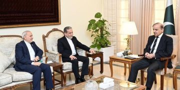 وزیراعظم سے ایرانی وزیر خارجہ کی ملاقات،خطے کی صورتحال پر تبادلہ خیال