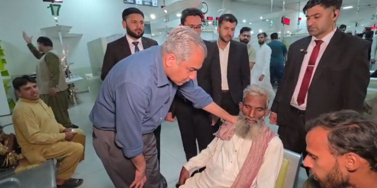 لاہور،وزیرداخلہ محسن نقوی کا شملہ پہاڑی نادرا آفس کا دورہ