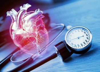 A few minutes of brain exercise can help prevent heart disease and high blood pressure.