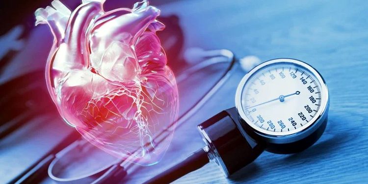 A few minutes of brain exercise can help prevent heart disease and high blood pressure.