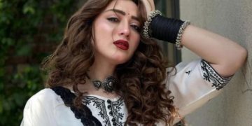 اداکارہ مومنہ اقبال رکن اسمبلی کیخلاف این سی سی آئی میں پیش