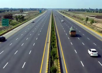 Approval to convert M4 motorway to three lanes