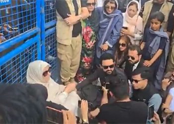 وزیراعلیٰ سہیل آفریدی کا بانی کی بہنوں کے ہمراہ دھرنا