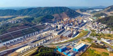China's water corridor, 134-kilometer-long canal project