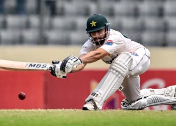 Dhaka Test, match suspended due to rain