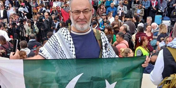 Former Senator Mushtaq Ahmed released from custody of Israeli forces, Ishaq Dar expresses gratitude to Turkey