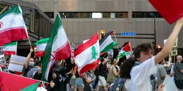 Iran offers to discuss opening Strait of Hormuz if conditions ease, blockade lifted