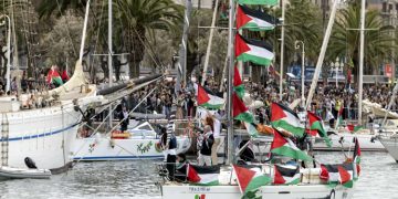 Israel decides to send arrested members of the Global Resistance Flotilla to Greece