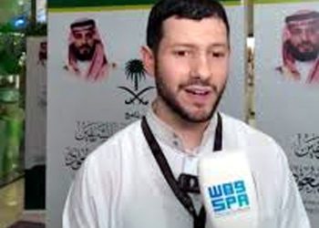 Italian citizen converts to Islam after hearing the call to prayer