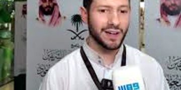 Italian citizen converts to Islam after hearing the call to prayer