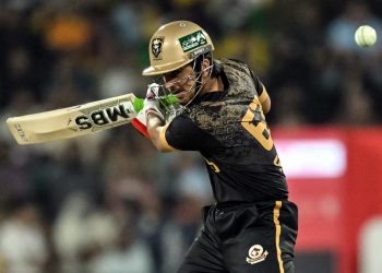 PSL final Hyderabad sets Peshawar a target of 130 runs to win